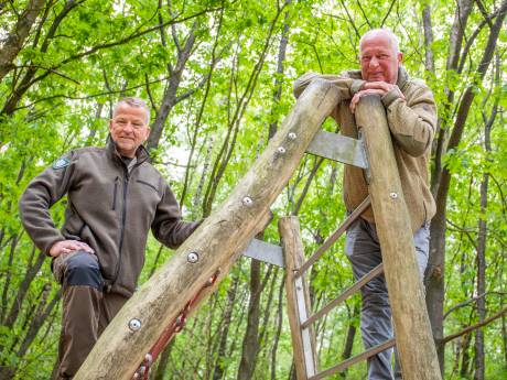 Trimbaan in Stadsbossen Rhenen in schijnwerpers gezet: ‘Hier kun je heel goed buik- en armspieren trainen’