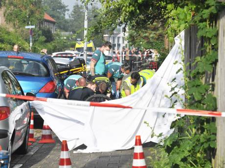 Agent schiet man in Vlissingen neer: ‘Ze riepen ‘op je buik! op je buik!’ Ik sta nog te shaken’