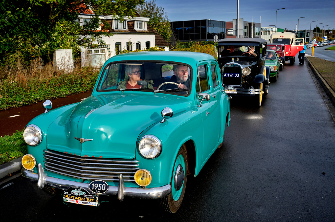 Oldtimerrit trekt ook later in het jaar veel bekijks in de Hoeksche