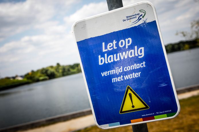 Een waarschuwingsbord voor blauwalg.