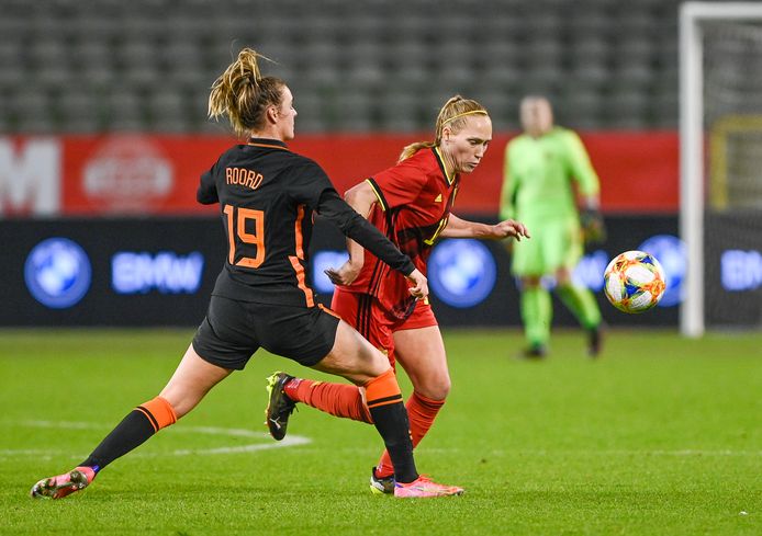 Janice Cayman in actie tegen Nederland.