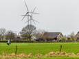 De drie bestaande windturbines bij Zutphen, gezien vanuit Gorssel. Het is de bedoeling dat vlak bij Eefde-West nog drie windmolens op Zutphens grondgebied worden geplaatst.