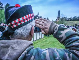 ANZAC Day in Zonnebeke: dawn service op Buttles New Britsh Cemetery