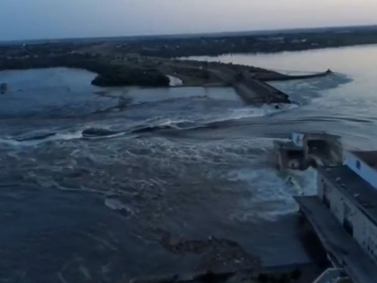 Grote dam in Oekraïne vernietigd