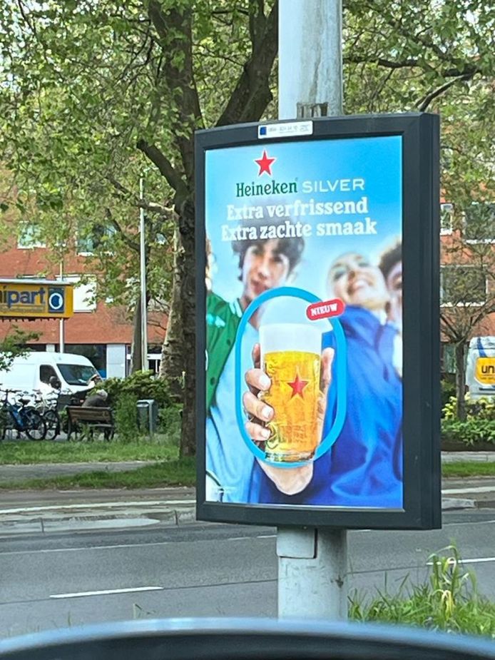 Heineken verwijderde de posters na klachten.