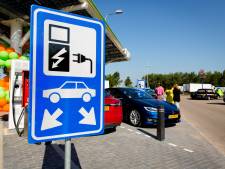 PVV wil centrale oplaadplekken elektrische auto’s
