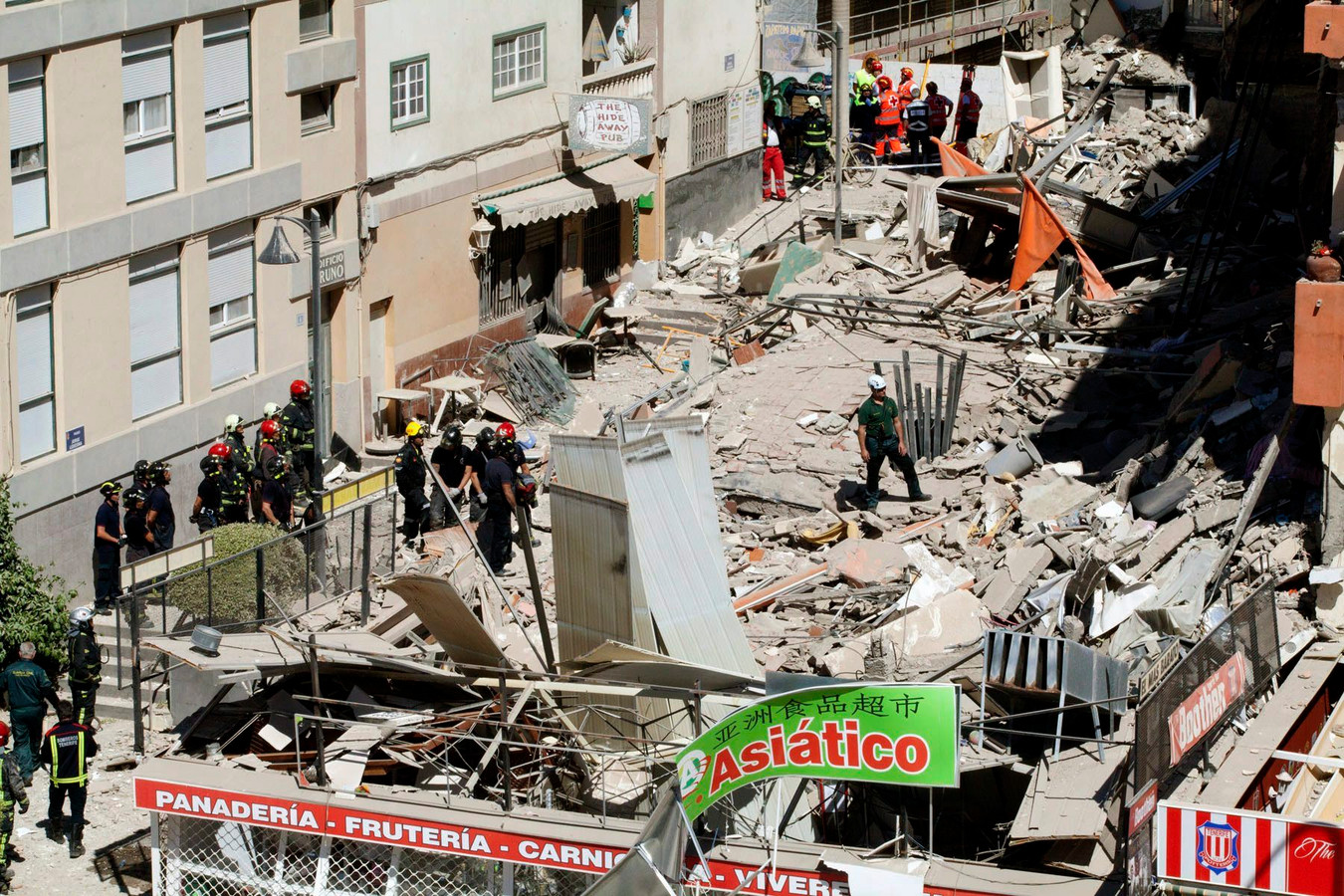Neufs disparus après l'écroulement d'un bâtiment à Ténérife | Foto ...