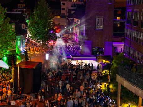 Mooi weer en topartiesten: ‘gratis festival’ in Hengelo rekent op flinke drukte