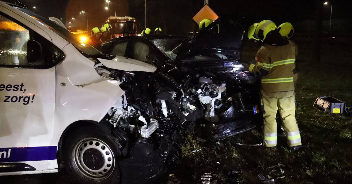 Flinke botsing op A59 bij Nieuwkuijk, een persoon gewond.