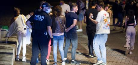 Grote corona-uitbraak onder Spaanse scholieren op vakantie-eiland Mallorca