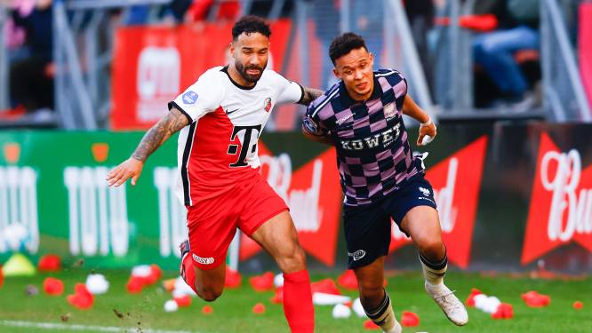Oud-spelers over de onrust bij FC Utrecht: ‘Iemand had Van Seumeren moeten tegenhouden’