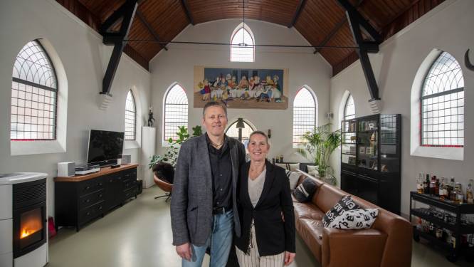 Erik en Irma veranderden oud kerkje in Apeldoorn in droomhuis (en zetten het nu met pijn in het hart te koop)