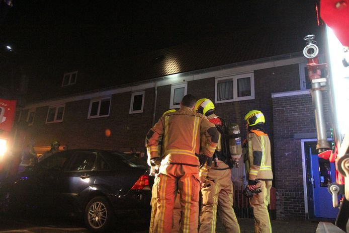 De brandweer schaalde op naar 'middelbrand'.