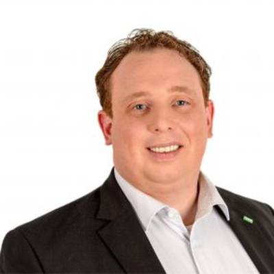 Slechte gezondheid én beledigingen breken Veenendaals raadslid Dielemans op: hij stopt ermee