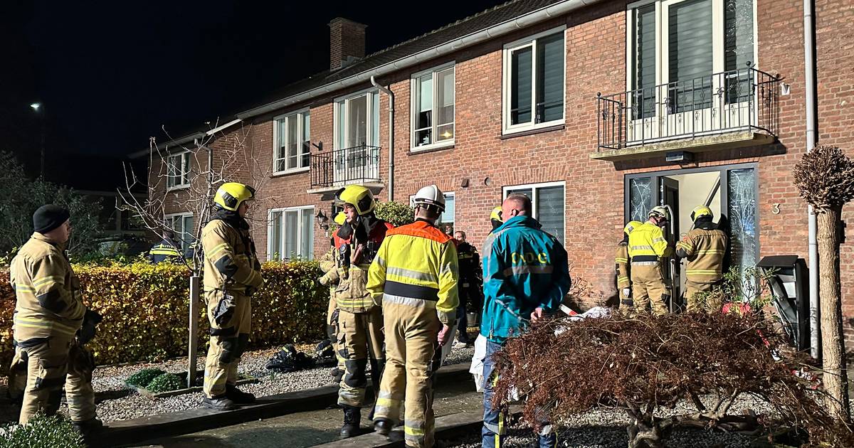 Zwaargewonde bij explosie in Nieuwkuijkse woning