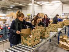 Zwollenaren avonden zoet met kerstpakkettenactie: ‘Heb vandaag nog pakken koffie gehaald’