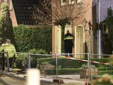 Gewapende mannen overvallen woning in Klarenbeek, politie zoekt met helikopter