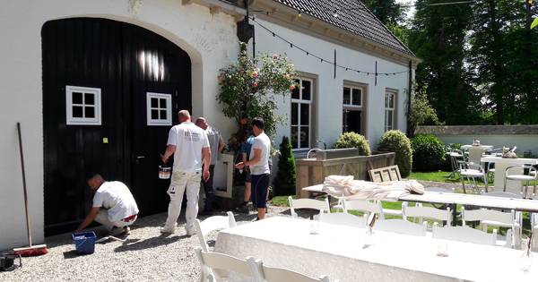 Buren willen meer garanties tegen feestoverlast Kasteel van Oijen - BD.nl