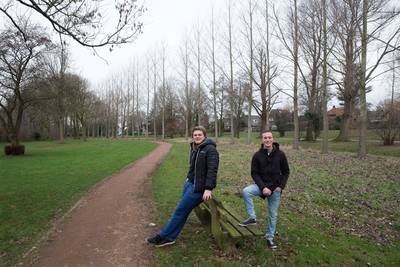 Burgemeester bedankt jonge helden die leven van man hebben gered