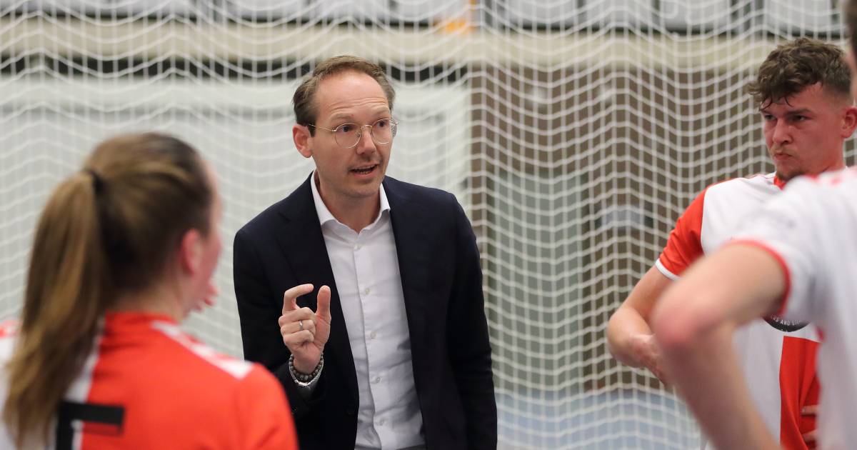Korfbalcoach Ruud van de Hoef kiest voor de ambities van MIA: ‘Alles wat ze doen, onderbouwen ze goe