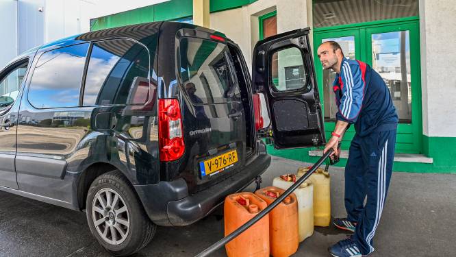 Waarom de benzineprijs blijft stijgen: ‘Het wordt nog erger’