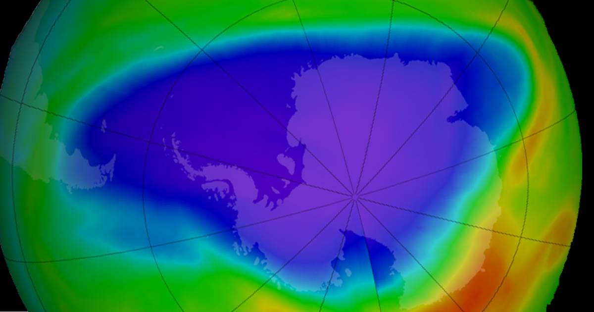 The ozone hole doesn’t appear to be recovering after all, according to a new study, although not everyone agrees on that Science & Planet
