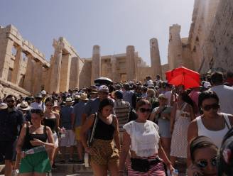 Bewakers van Akropolis in Athene leggen het werk neer tijdens warmste uren