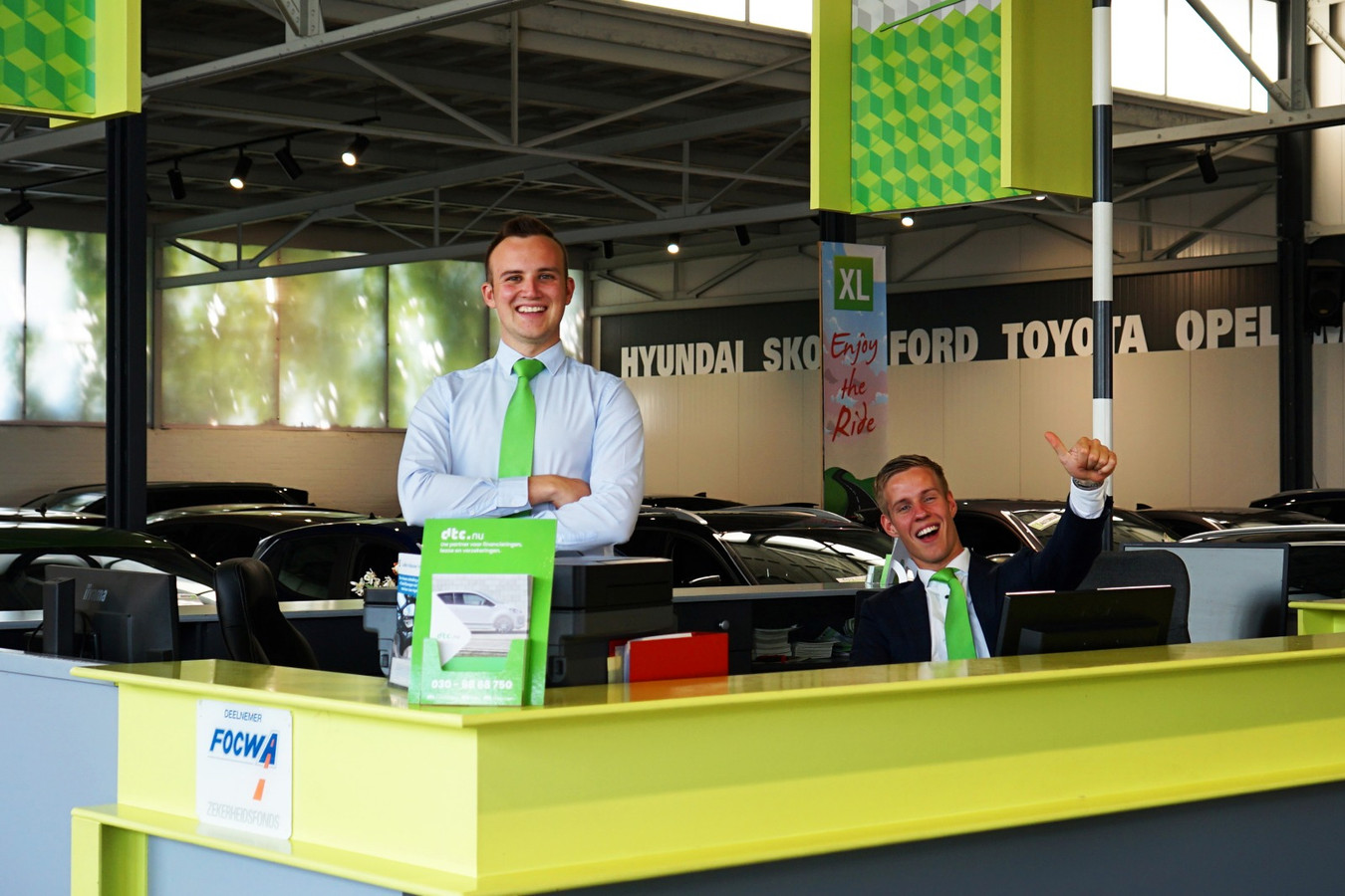 Auto XL vestigt zich met honderden auto’s in Alphen Foto AD.nl