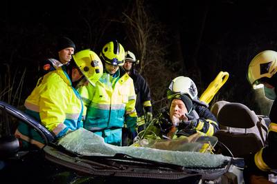 Grote kettingbotsing op de grens is oefening van de hulpdiensten