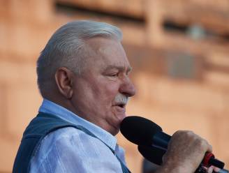 Poolse oud-president Walesa sluit zich aan bij protestbeweging tegen hervorming van justitie
