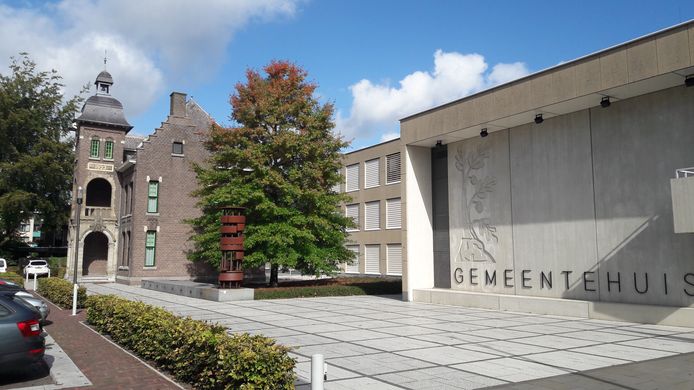 Het gemeentehuis in Bergeijk algemeen