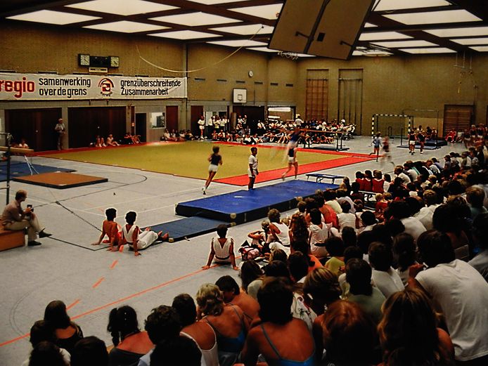 Uit het archief van Rob Meijer: beeld van een Euregio sportfeest in de jaren 80.