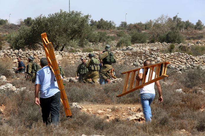 Activiteit in de Israëlische nederzetting Rehelim.