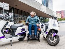 Huurscooters steevast fout geparkeerd? Dan kan de exploitant de vergunning inleveren