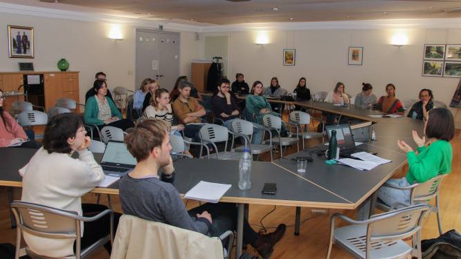 Kempense professionals in kind- en jongerenwelzijn leren beter om te gaan met zelfverwonding