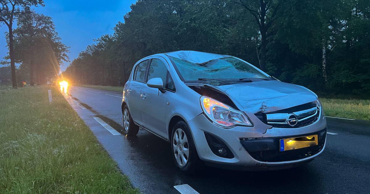 Vrouw zwaargewond na aanrijding Oudenhoorn, automobilist doorgereden.