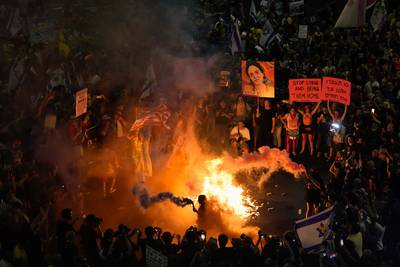 Tens of thousands of protesters take to the streets of Tel Aviv as atmosphere heats up – Erdogan calls for Islamic alliance against Israel