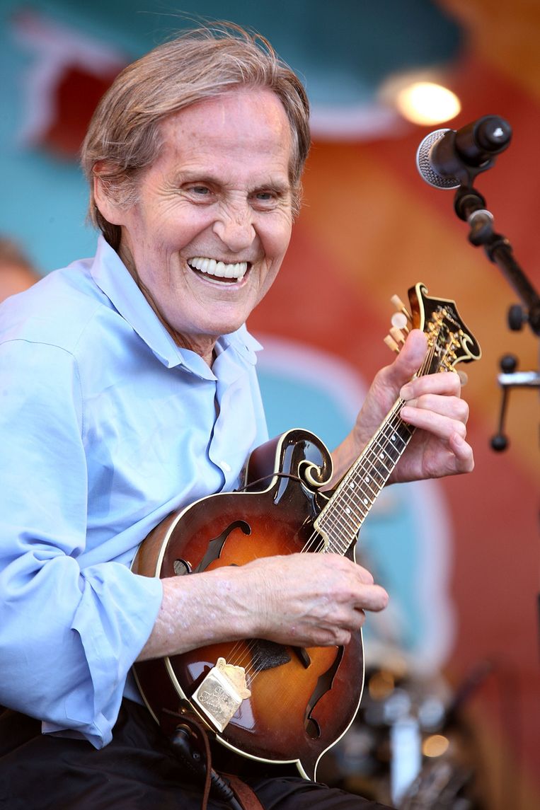 The Band drummer Levon Helm overleden Het Parool