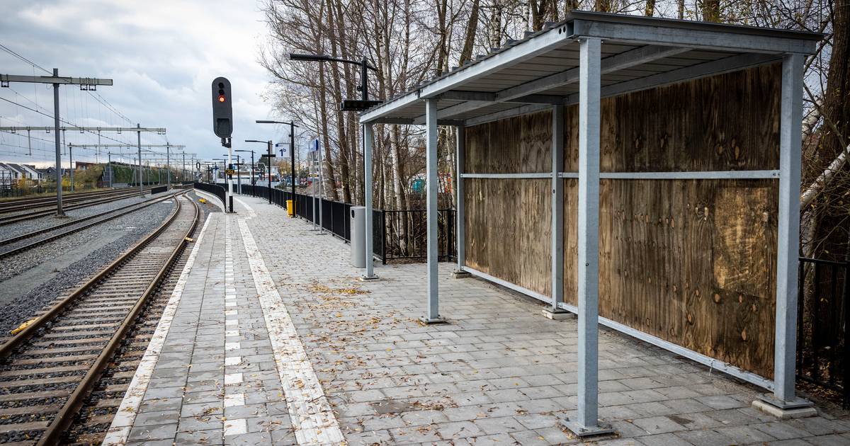 Hele ochtend geen treinen tussen Oldenzaal en Hengelo door aanrijding.