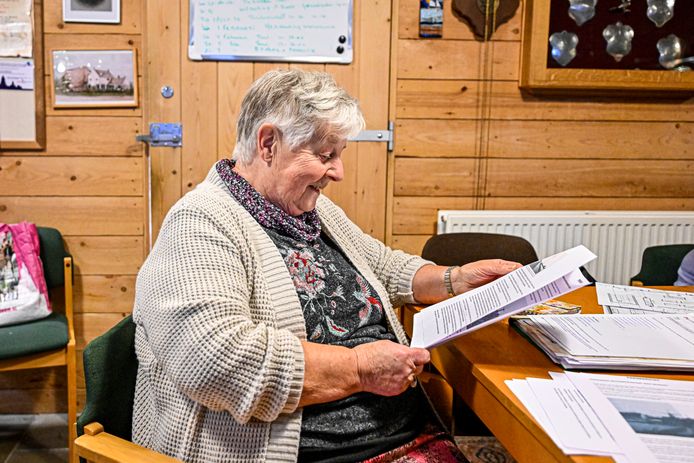 Bestuurslid Lia Rozendaal merkt dat het na zeventig jaar steeds lastiger wordt om verhalen uit de nacht van 31 januari op 1 februari 1953 te vertellen.