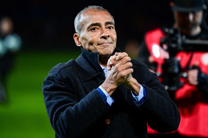 Romario, voormalig spits van PSV, was in Eindhoven om zijn voetafdruk te vereeuwigen.