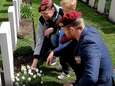 Helmond Sport-fan en veteraan betuigt speciale eer aan Engelse soldaat in Mierlo