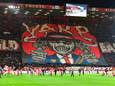 In het ‘Wilde Oosten’, zoals hier op het spandoek van Vak P is afgebeeld, viel er voor de andere clubs dit seizoen weinig te halen.