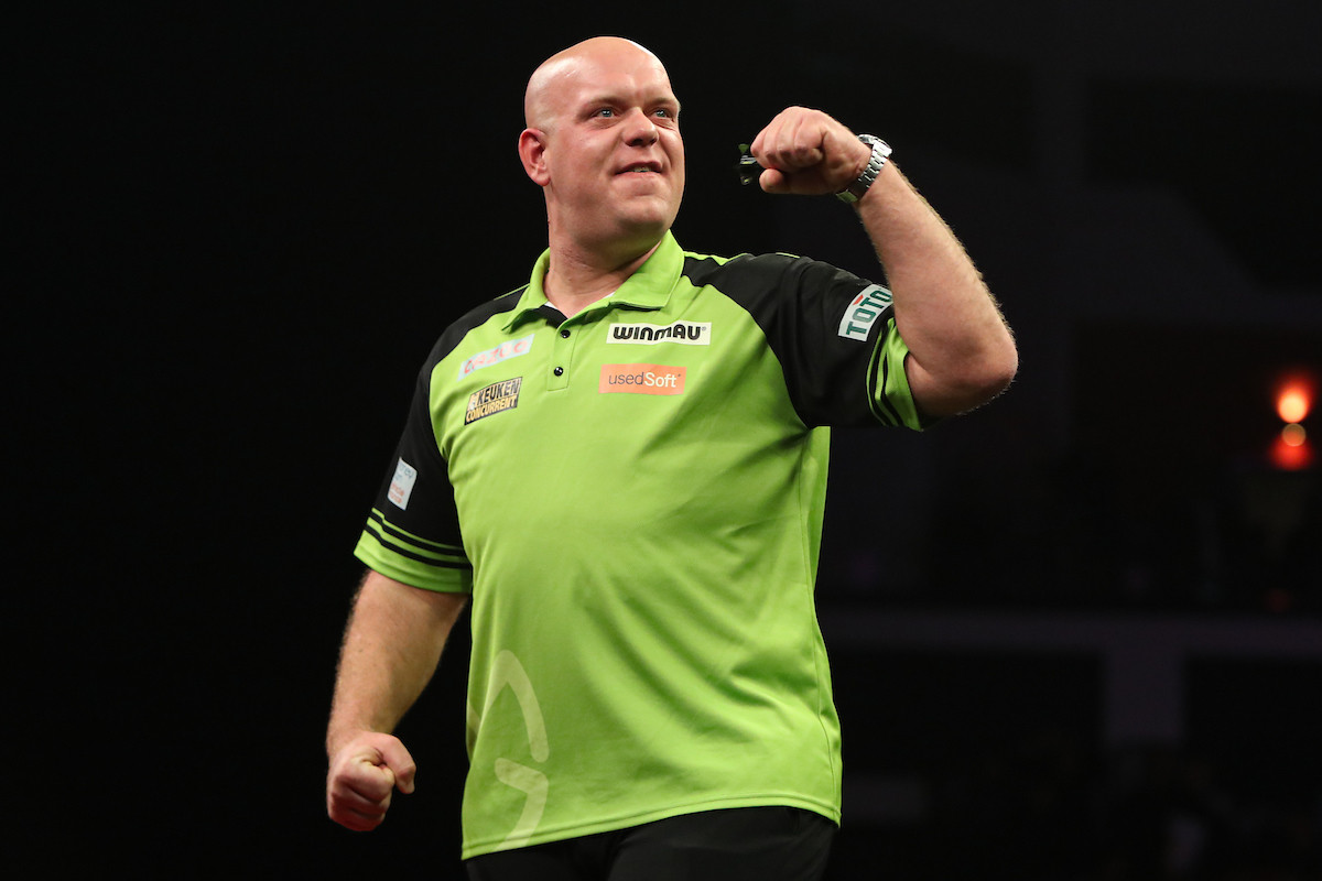 Michael van Gerwen voltooit hattrick in Premier League ‘Ik weet hoe ik