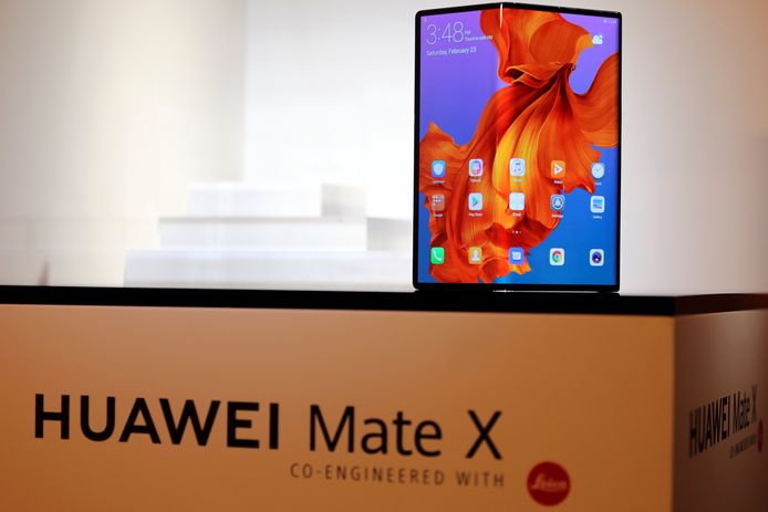 Huawei Mate X.