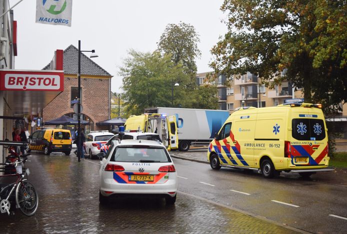 De hulpdiensten ter plaatse bij het ongeluk in Doetinchem.