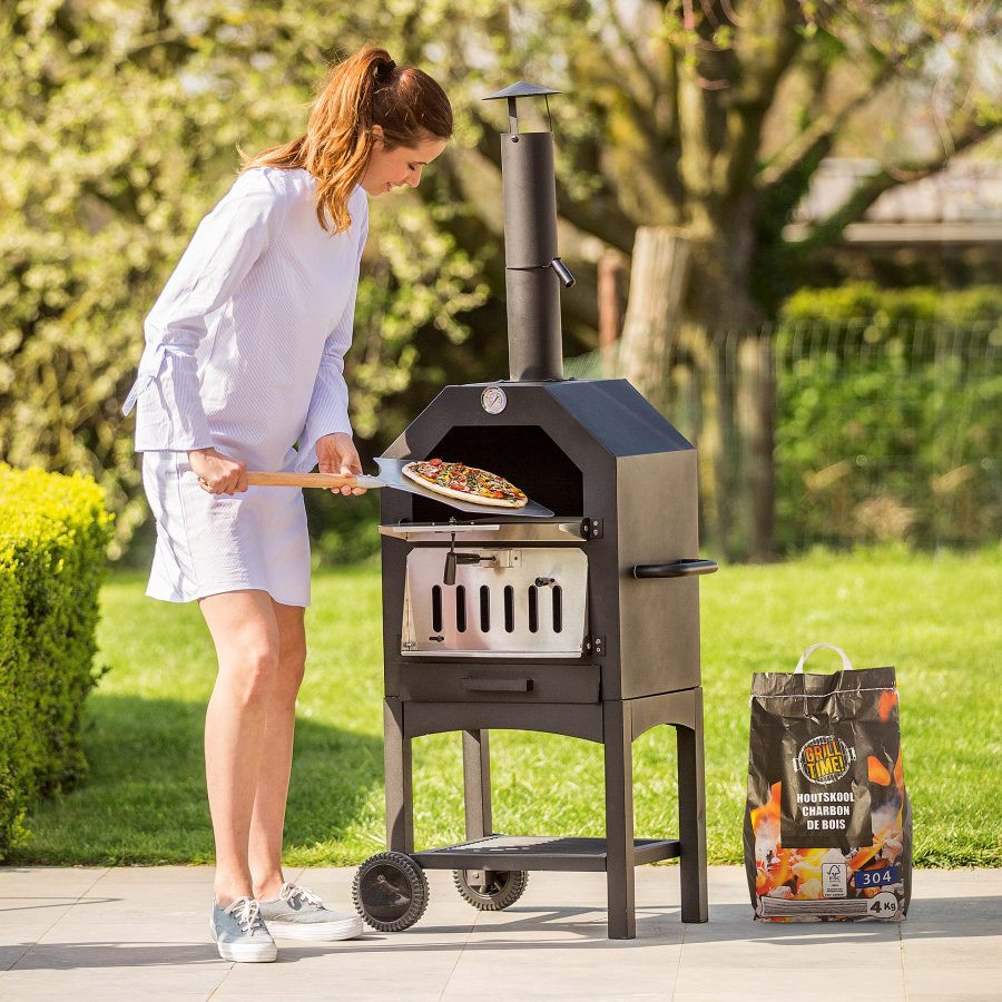L’été peut commencer: Lidl et Aldi vendent un four à pizza à petit prix