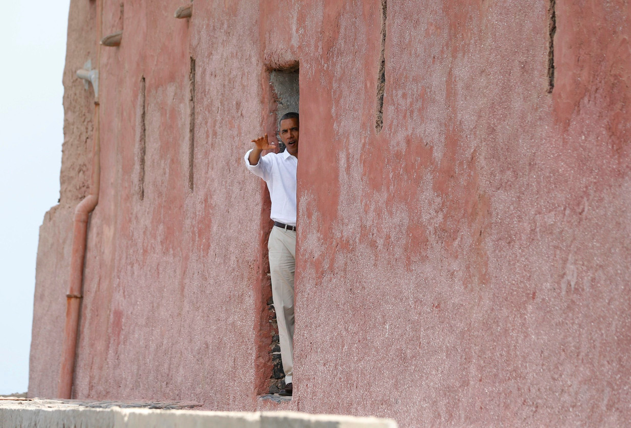 Oud-president Barack Obama in de ‘door of no return’. Beeld Reuters