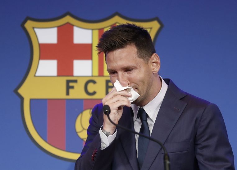 Messi in tranen bij vertrek: 'We hebben alles geprobeerd ...