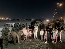 Amerikaanse veteranen redden 500 Afghanen uit Kaboel in geheime operatie